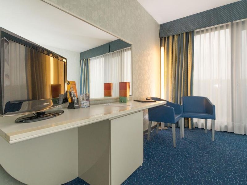 Hotel Photo 16