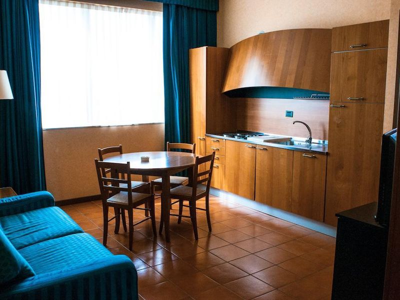 Hotel Photo 5