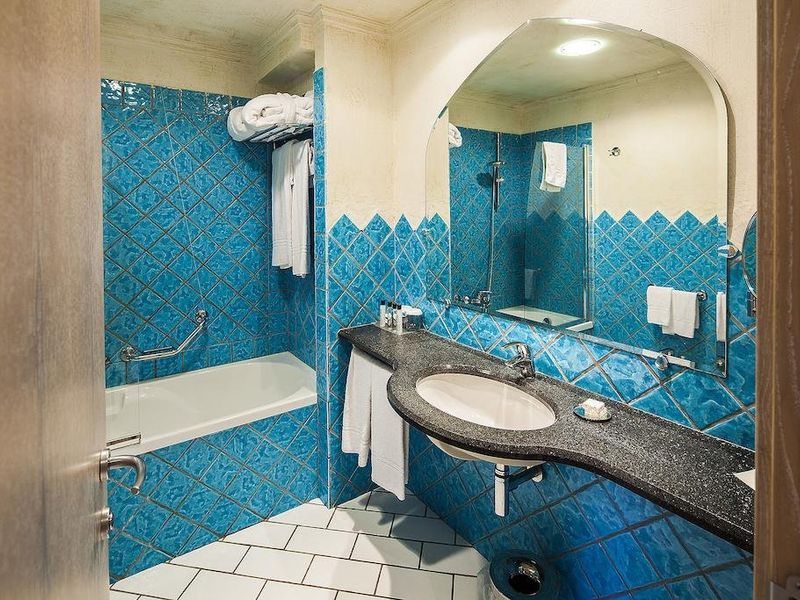 Hotel Photo 11