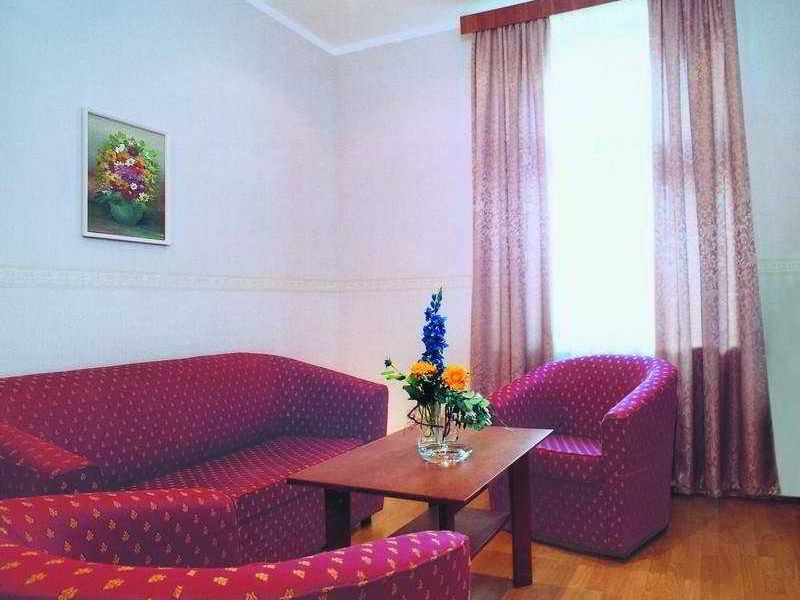 Hotel Photo 12