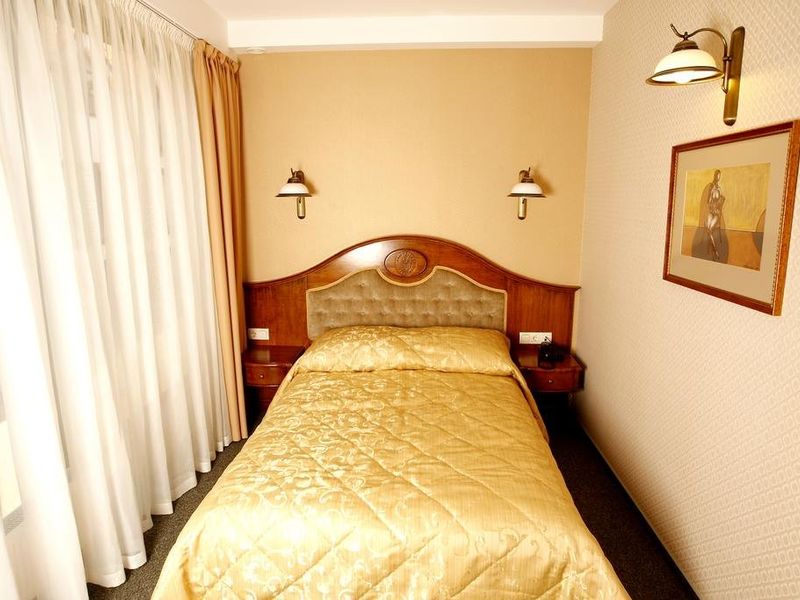 Hotel Photo 1