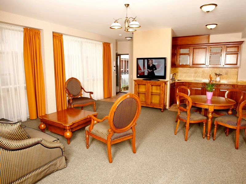 Hotel Photo 6
