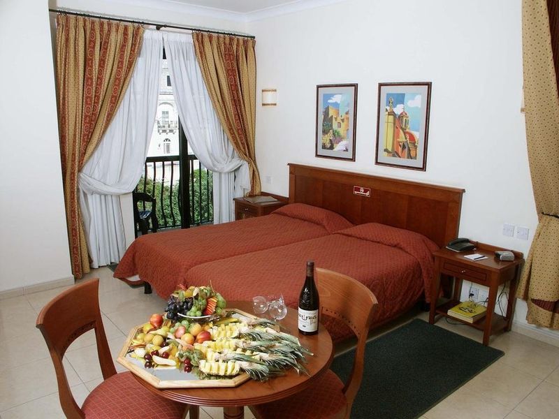 Hotel Photo 1
