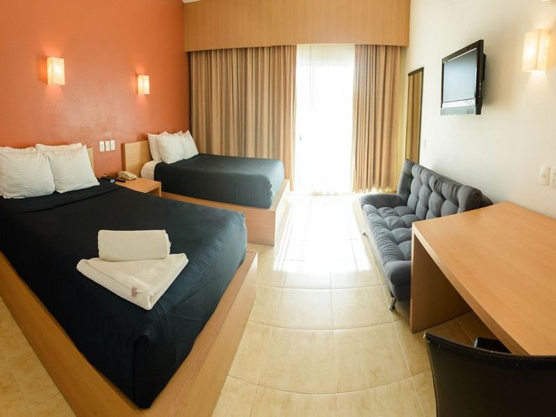 Hotel Photo 3