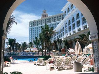 Фото отеля Riu Cancun - All Inclusive