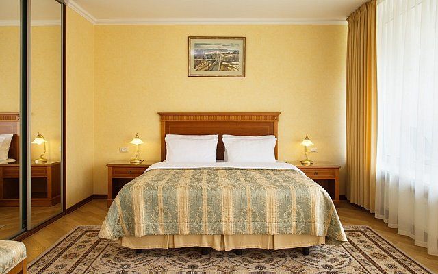 Hotel Photo 1