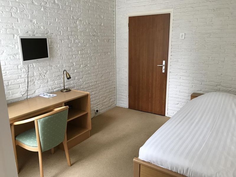 Hotel Photo 8