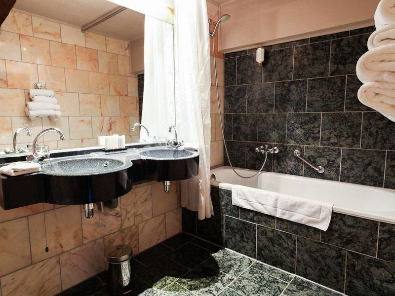 Hotel Photo 9