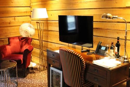 Hotel Photo 6
