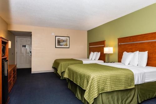 Twin Mountain Inn & Suites