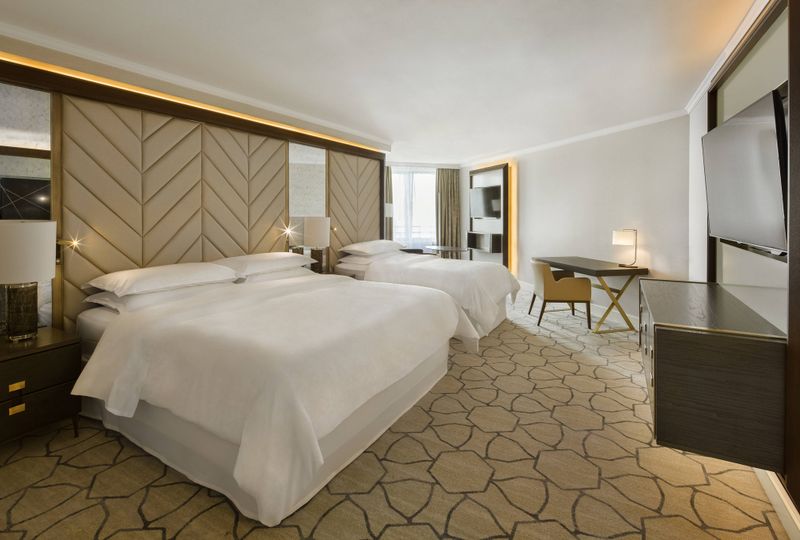 image of hotel Sheraton Grand Warsaw
