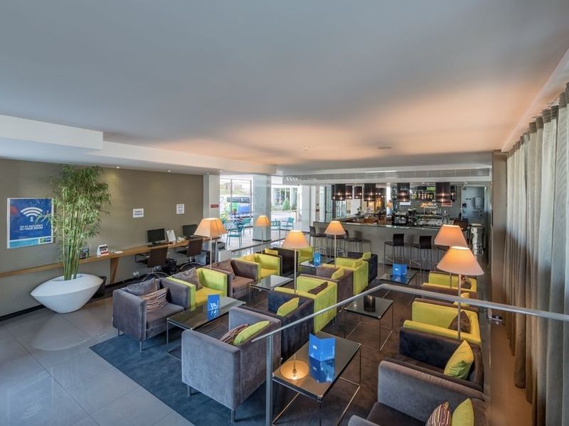Hotel Photo 6