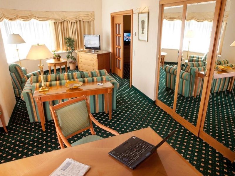 Hotel Photo 3