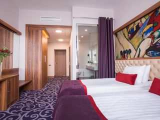 Best Western PLUS Centre Hotel  4*  (бывшая Октябрьская Лиговский корпус )