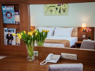 Best Western PLUS Centre Hotel  4*  (бывшая Октябрьская Лиговский корпус )
