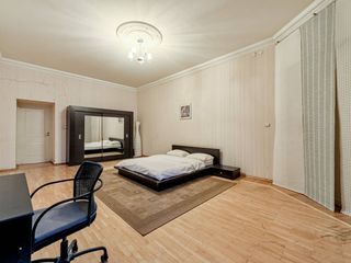 Oksana's Apartments -  Невский 64