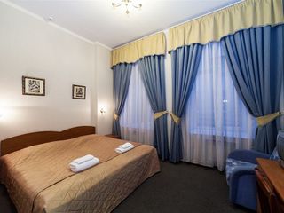 Отель Амулет