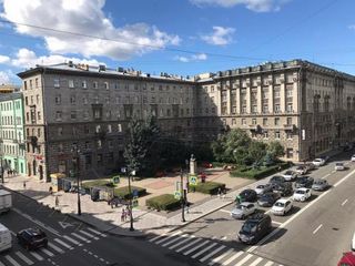 Соло на Большом проспекте