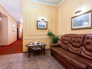 Арт - Моховая