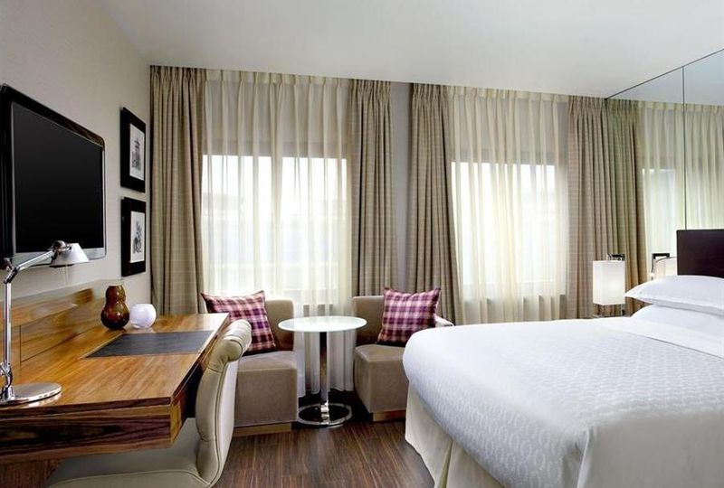 image of hotel Sheraton Grand Hotel & Spa