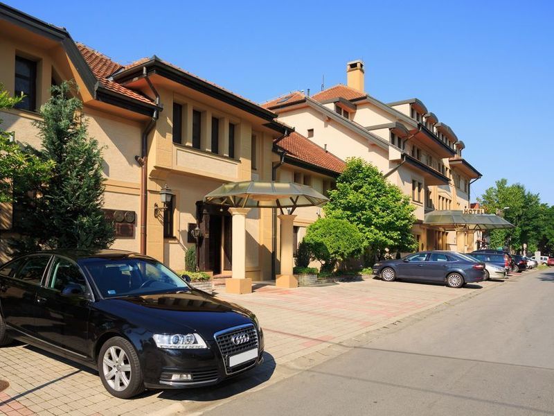 Hotel Photo 1