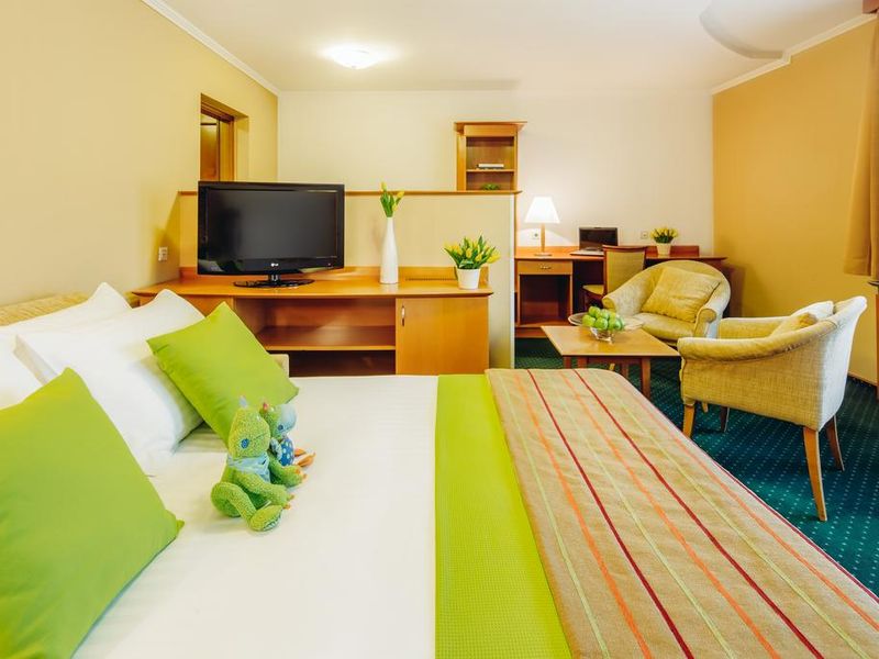 Hotel Photo 6