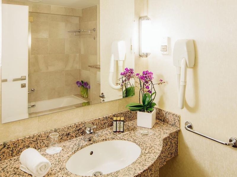 Hotel Photo 10