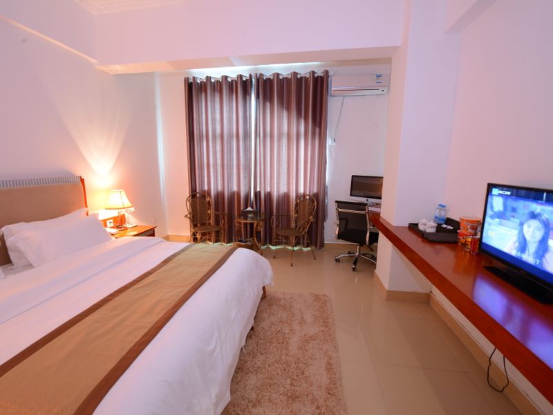 Hotel Photo 5