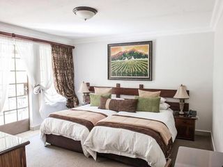 Hotel pic Afrique Boutique Hotel O.R. Tambo