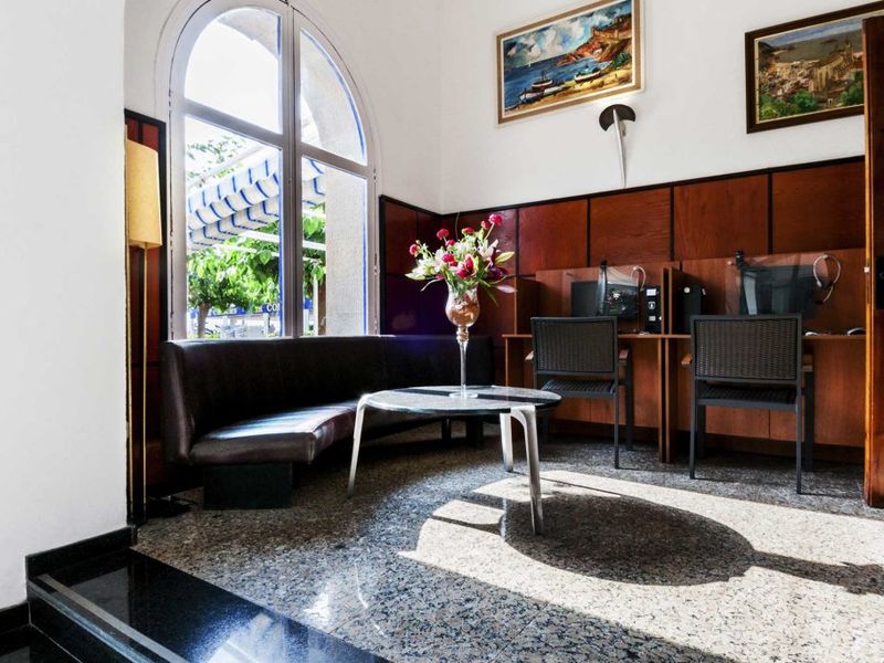 Hotel Photo 11