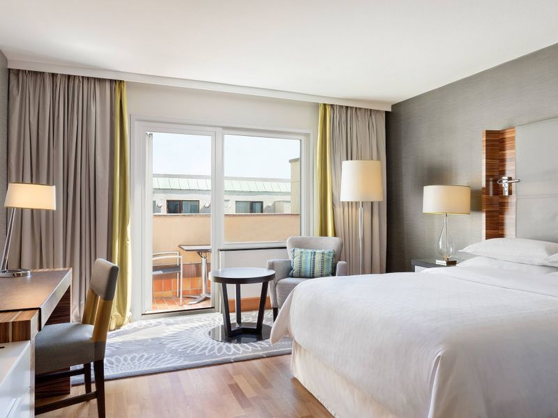 Hotel Photo 1