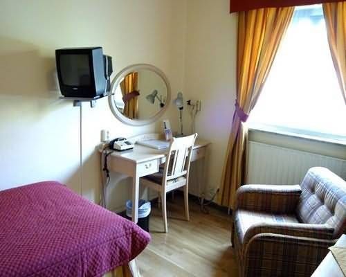 Hotel Photo 6