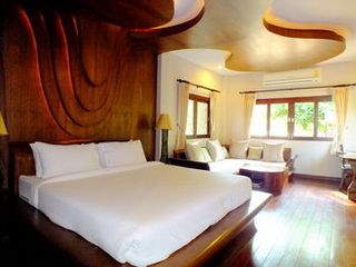 Hotel pic Bura Resort