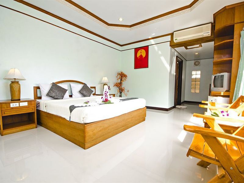 Hotel Photo 6