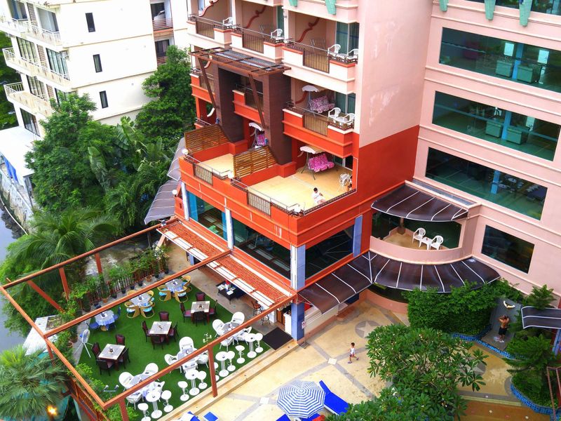 Hotel Photo 1