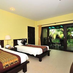 NearBy Hotel