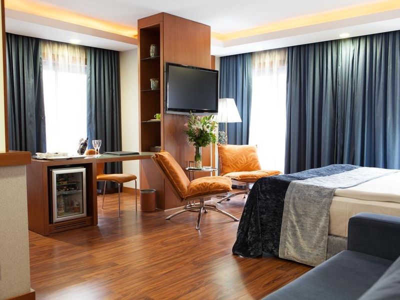 Hotel Photo 5