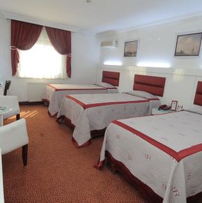 NearBy Hotel