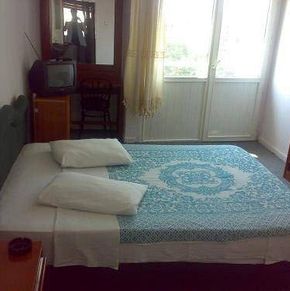 NearBy Hotel