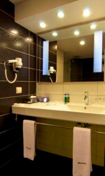Hotel Photo 9