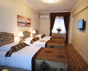 NearBy Hotel