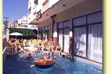 Dias Hotel