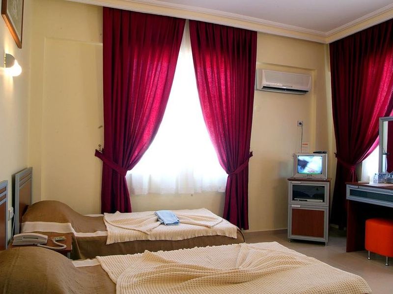 Hotel Photo 3