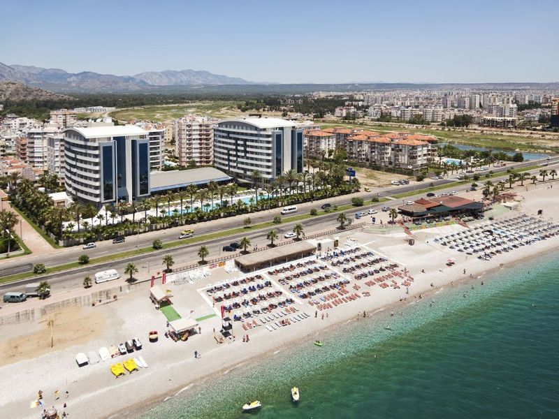 Hotel Photo 1