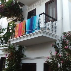 NearBy Hotel