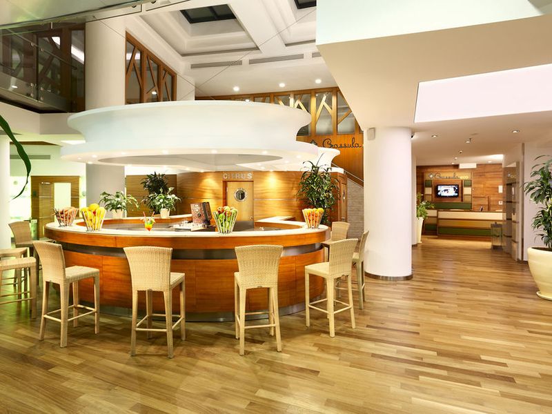 Hotel Photo 6