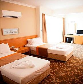 NearBy Hotel