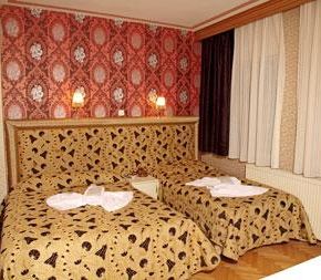 NearBy Hotel