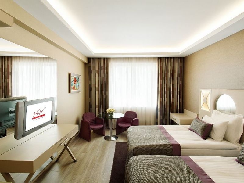 Hotel Photo 1