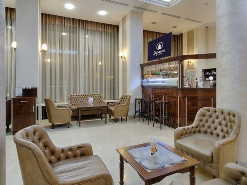 Hotel Photo 8